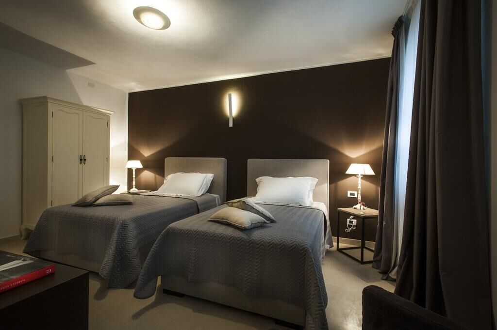 Bb 22 Palace Palermo Bagian luar foto